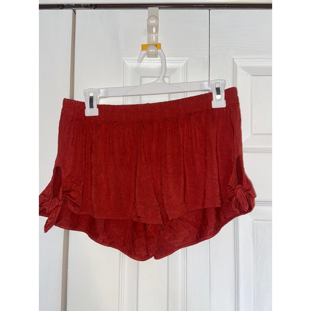 Orangish short shorts